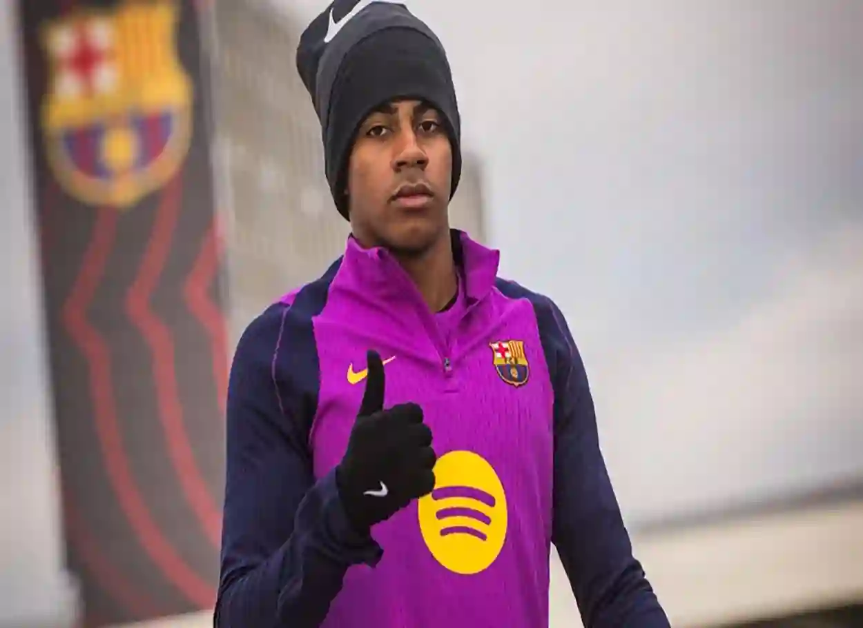 غياب لامين يامال عن تدريبات برشلونة قبل ديربي إسبانيول
