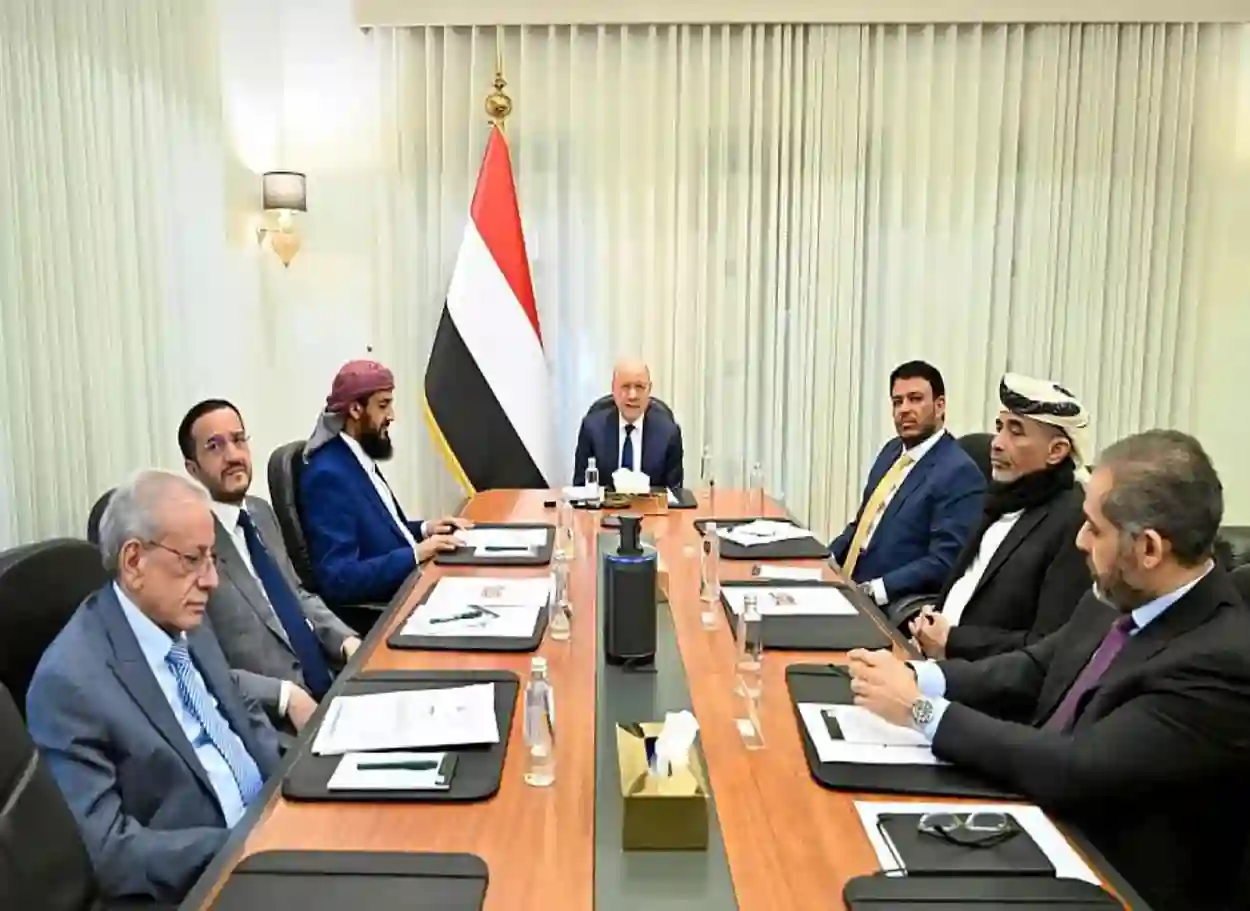 مجلس القيادة يوجّه بإبقاء الجاهزية القصوى وتشديد إجراءات مكافحة التهريب