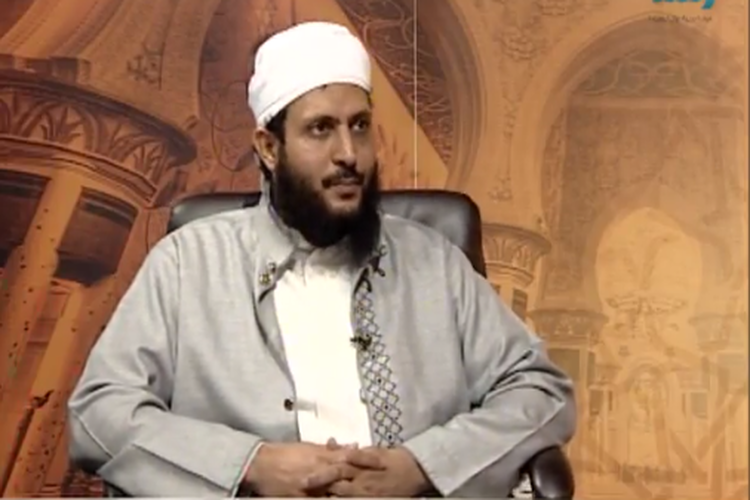 أكاديمي في علم الحديث ينفي انتساب كثير من الأسر للبيت النبوي ويطالب بتصحيح النسب بالوسائل الحديثة