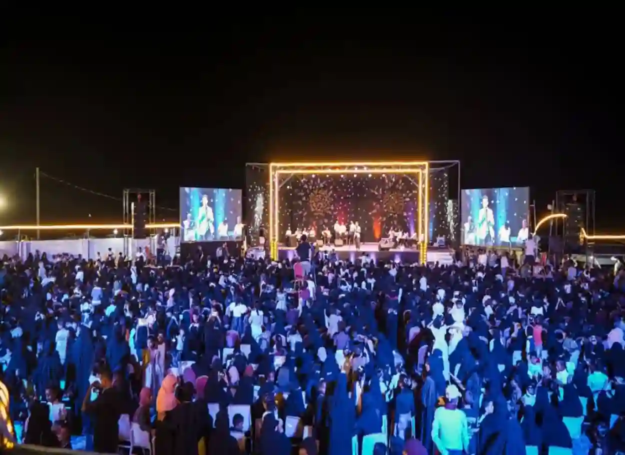شاهد بالصور.. ختام مهرجان "عيدنا موكا 4" في المخا وسط حضور جماهيري واسع