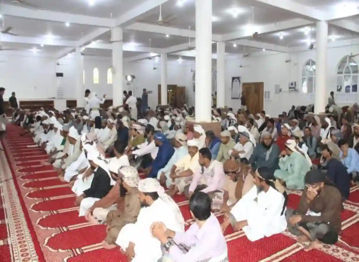 خطباء مساجد الساحل الغربي يشيدون ببطولات القوات المسلحة ويدعون للتصدي للشائعات