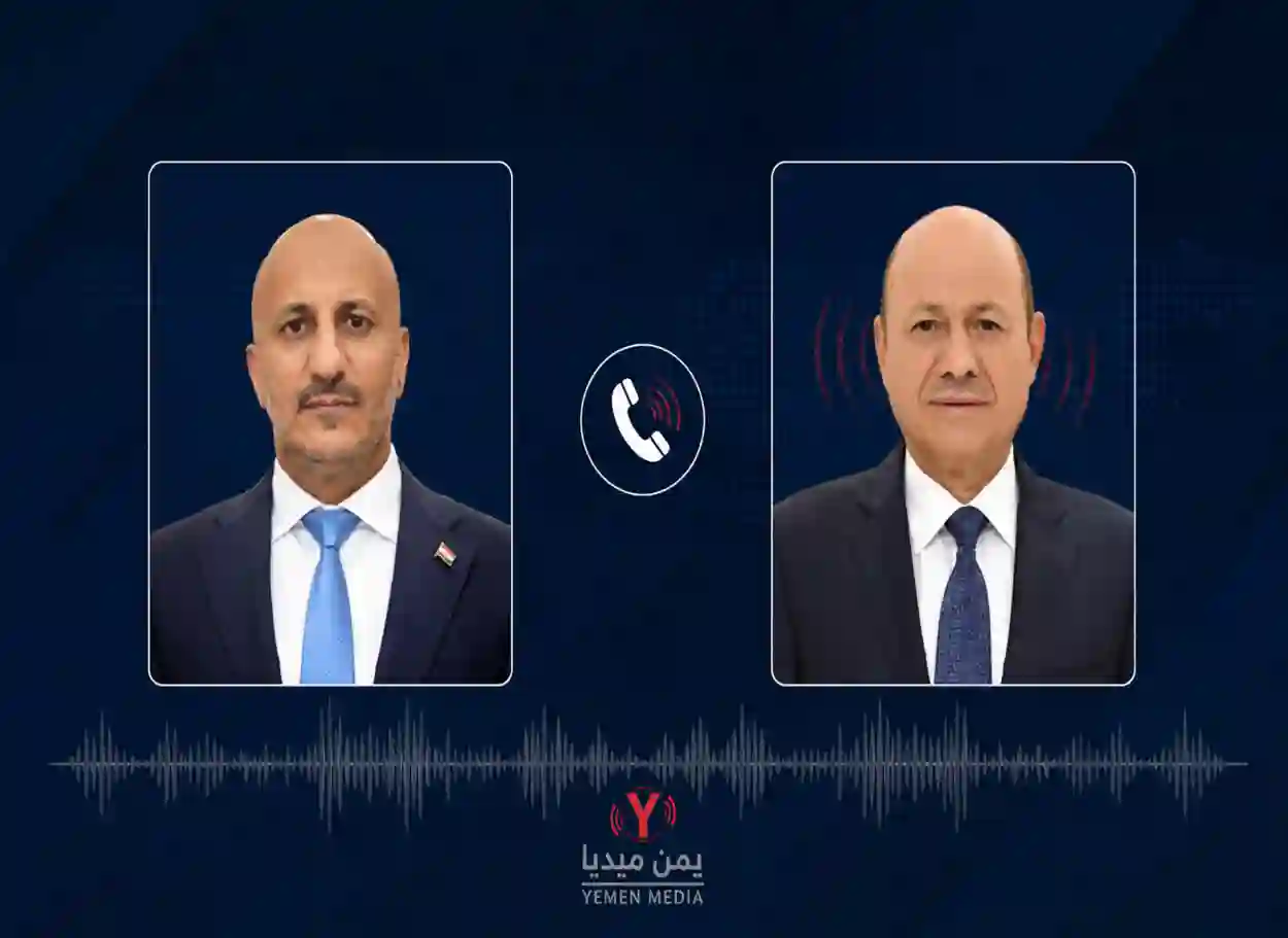 رئيس مجلس القيادة يتابع مع الفريق طارق صالح تطورات جبهات تعز والحديدة