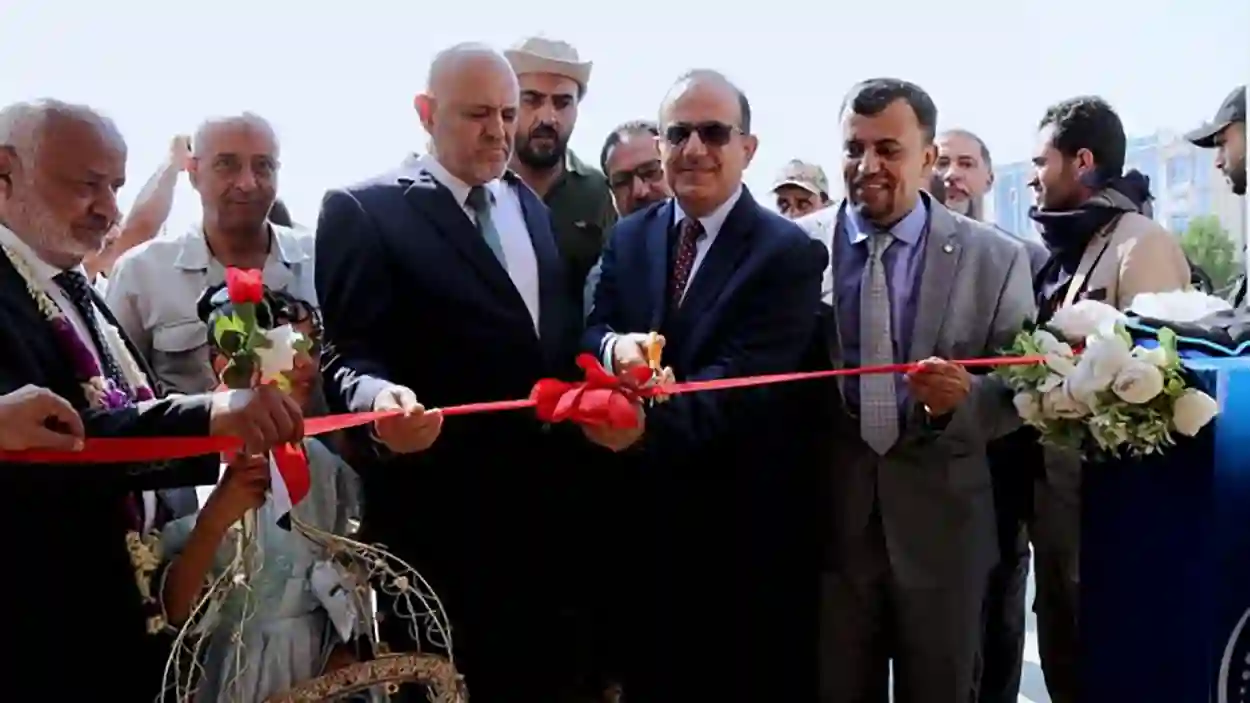 صور| وزير الصحة يدشن أول مركز للعلاج الطبيعي في اليمن بمجمع 2 ديسمبر الطبي بالمخا