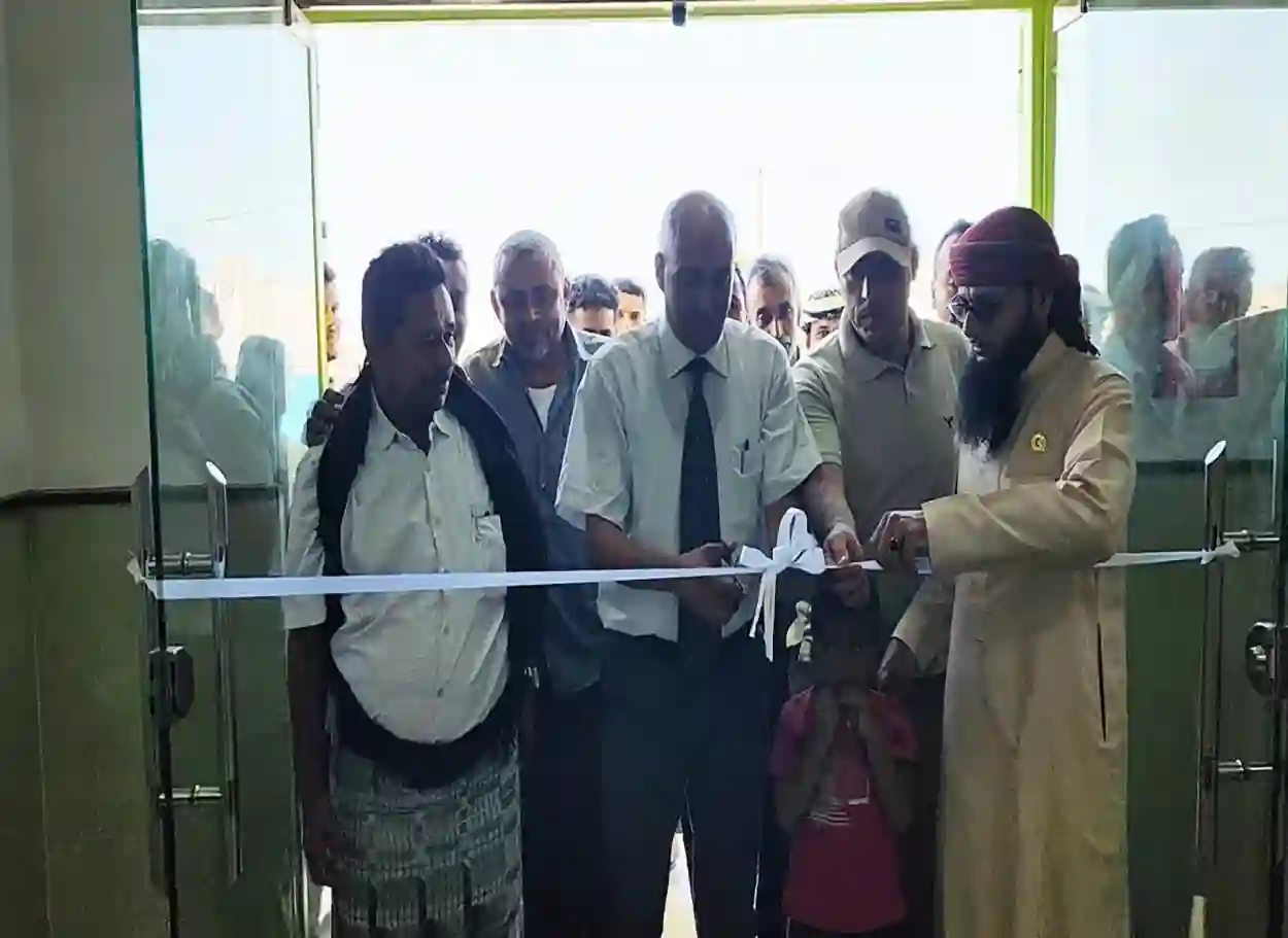 افتتاح فرع جديد لبنك القطيبي الإسلامي في المخا لتعزيز الخدمات المصرفية