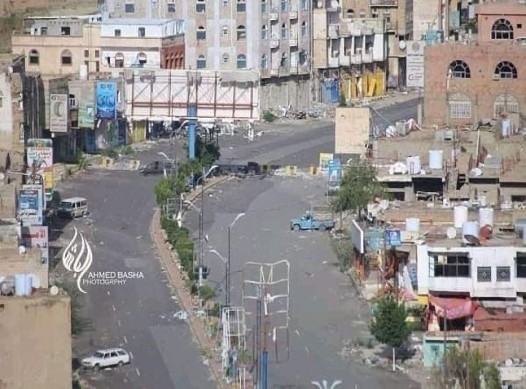 قيادة محور تعز: جميع الطرق مفتوحة من قِبلنا وإعلان الحوثيين عمل دعائي