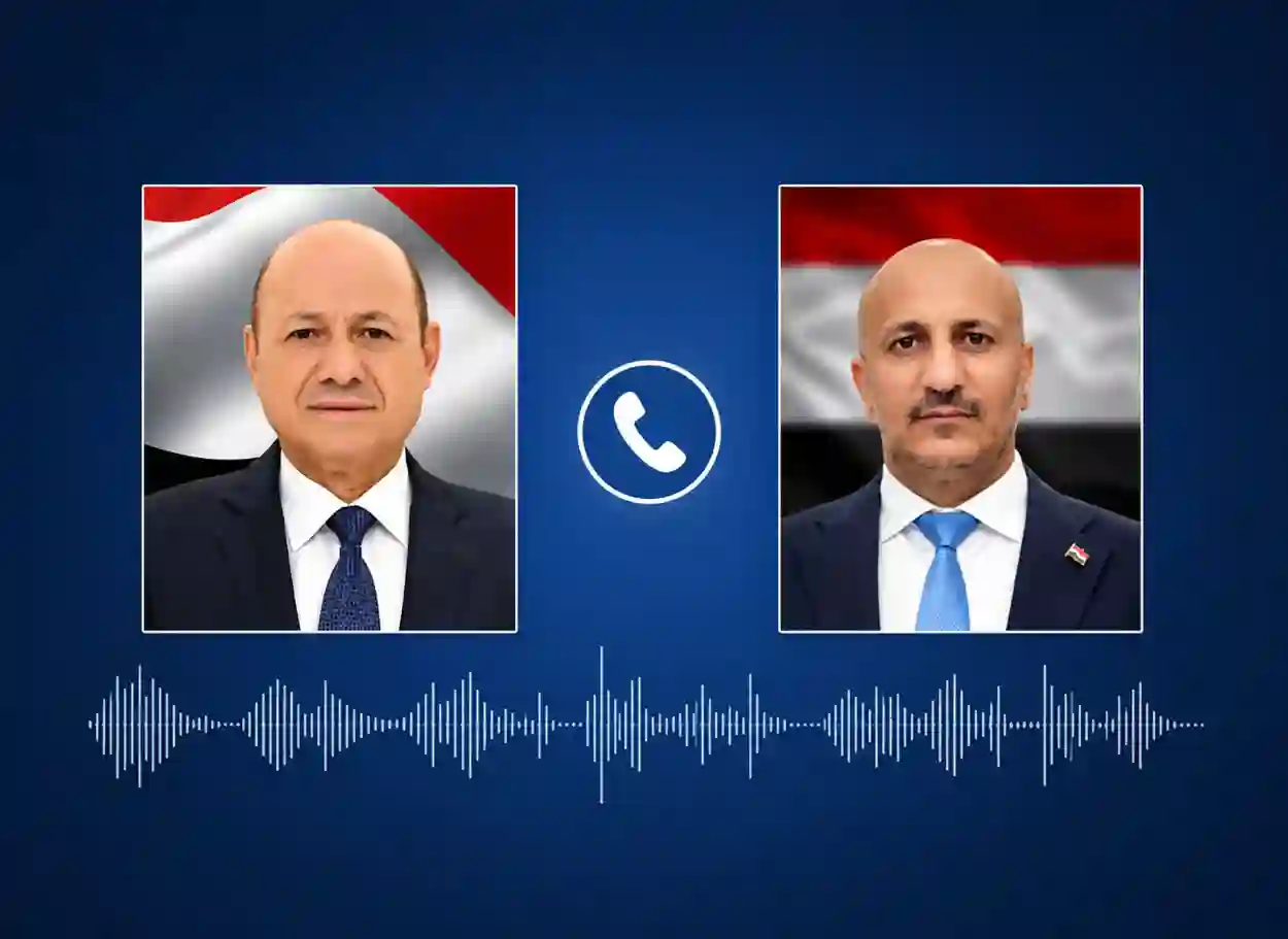 رئيس مجلس القيادة الرئاسي يعزي الفريق طارق صالح في استشهاد العميد يحيى وحيش