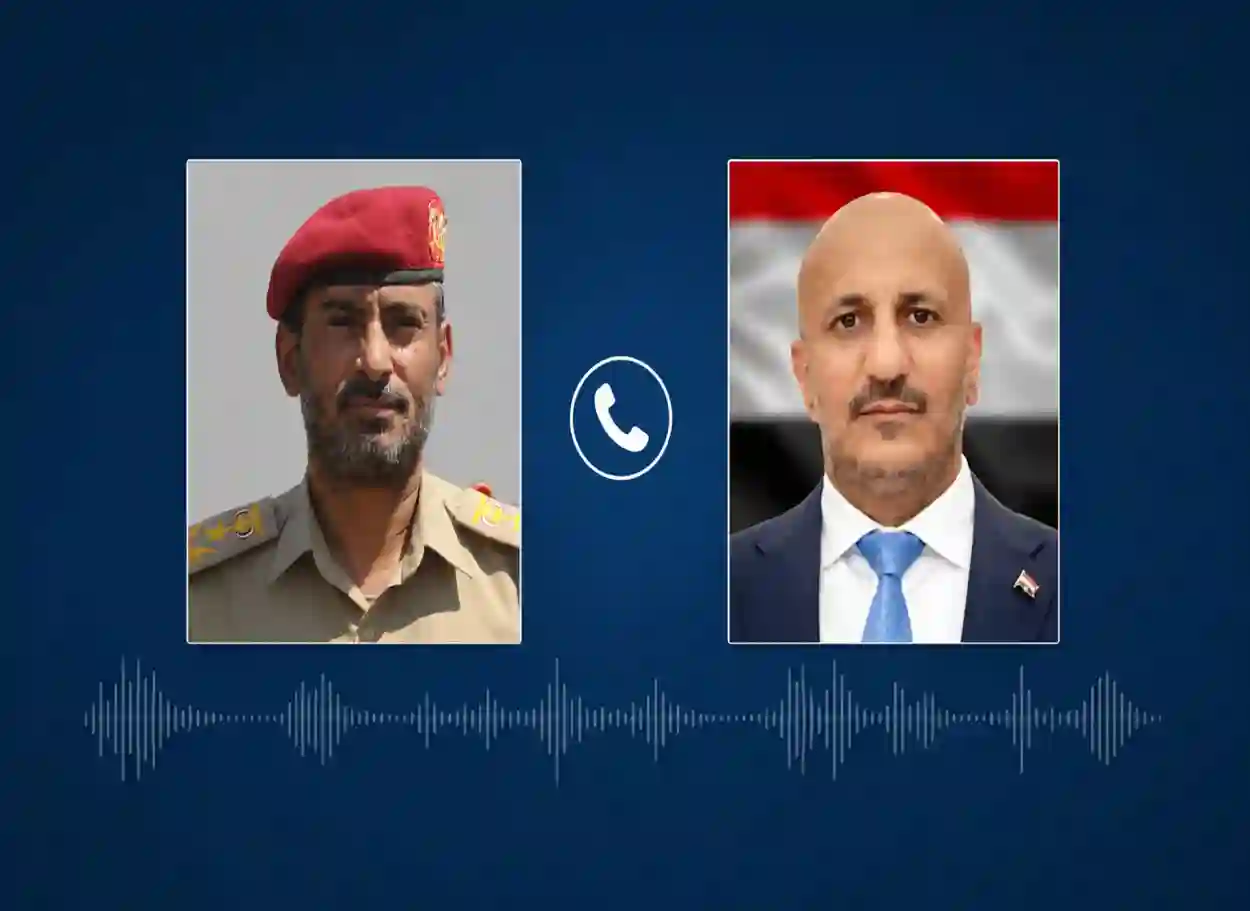 رئيس هيئة الأركان يعزي طارق صالح باستشهاد العميد يحيى وحيش