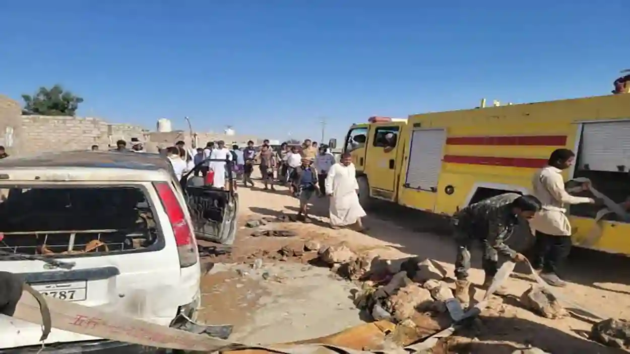 مأرب.. وفاة طفلين شقيقين في حريق باص بمخيم الجفينة