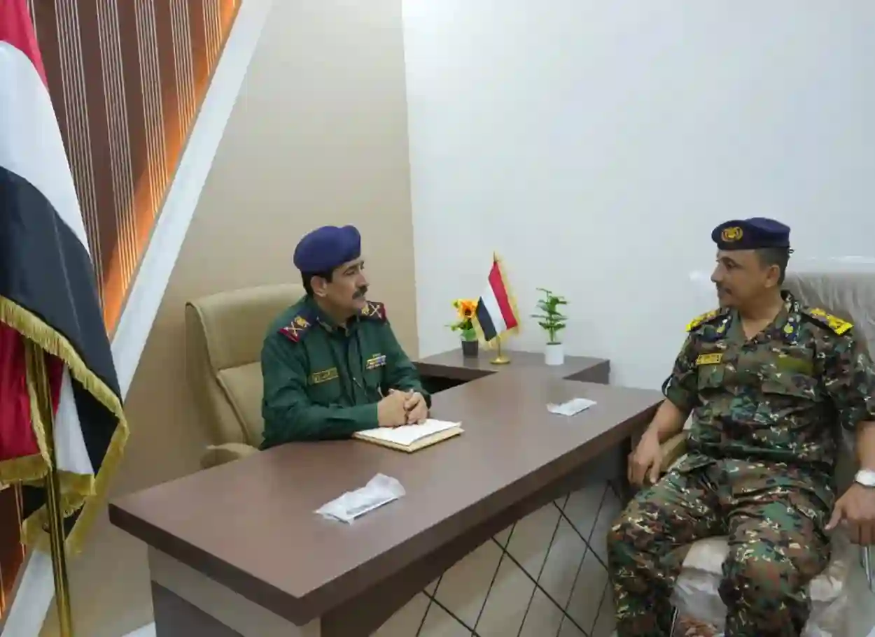 وزير الداخلية يطّلع على الأوضاع الأمنية في الحديدة ويؤكد رفع الجاهزية