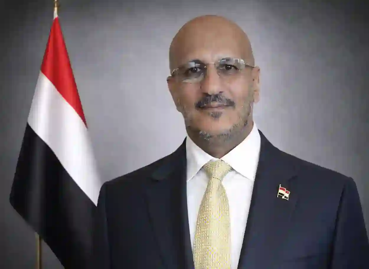 طارق صالح يبعث برقية عزاء إلى أمير قطر بوفاة الأمير الوالد حمد بن خليفة آل ثاني