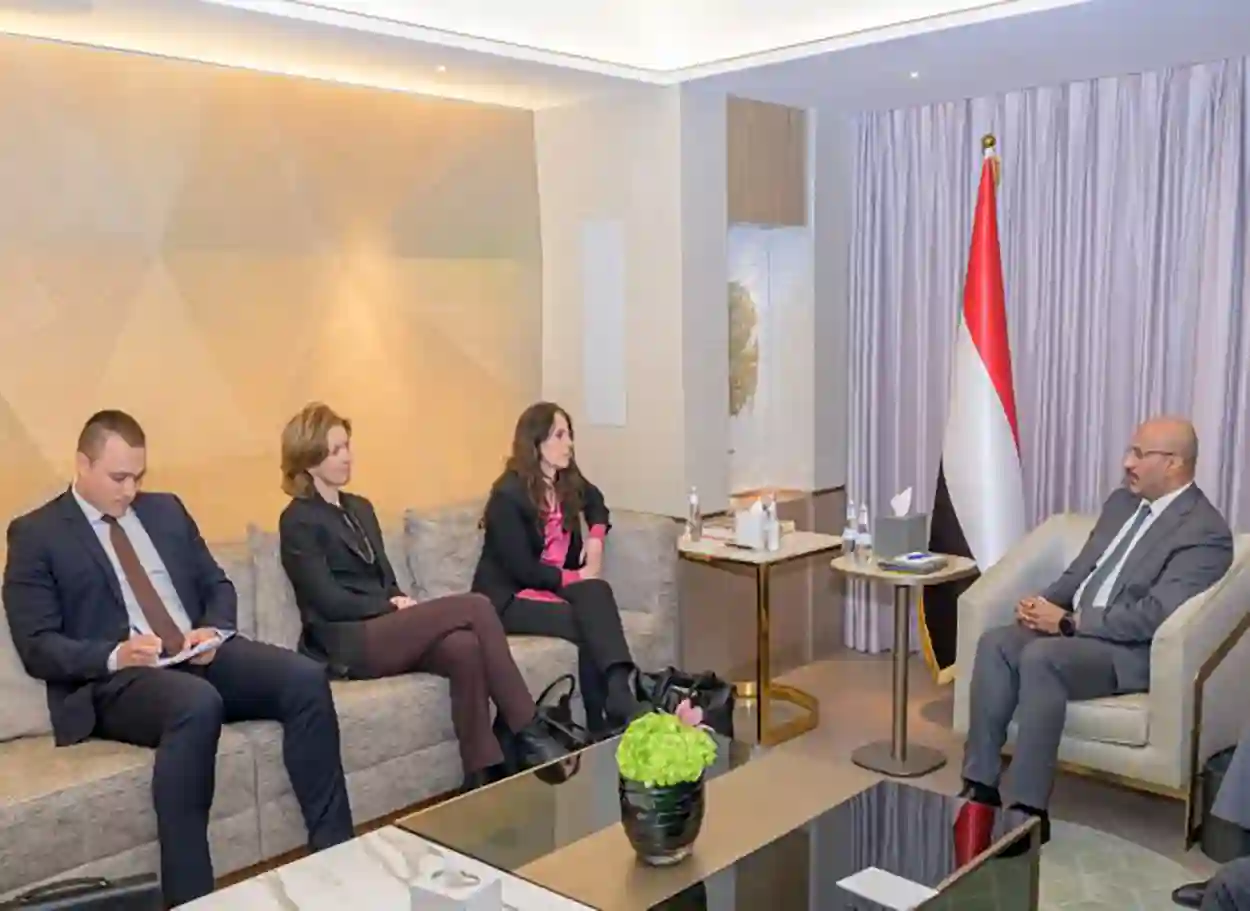فيديو| طارق صالح يستقبل مبعوثة النرويج إلى اليمن ويبحث مستجدات الأوضاع