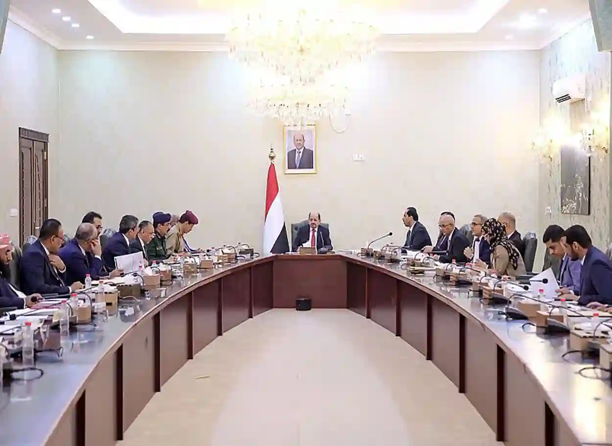 مجلس الوزراء يناقش الأوضاع الاقتصادية والخدمية ويقر تنفيذ زيادة 20% في المرتبات