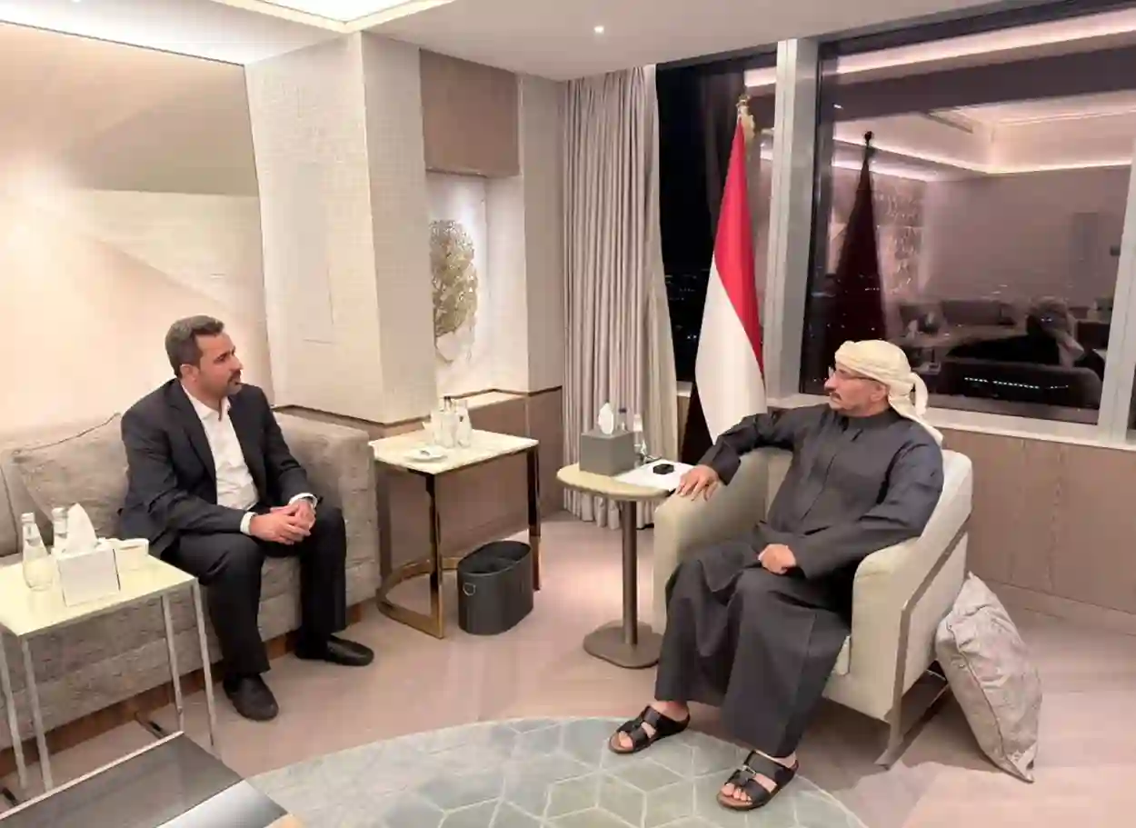 طارق صالح يطّلع على جهود تعزيز الاستقرار وتحسين الخدمات في لحج