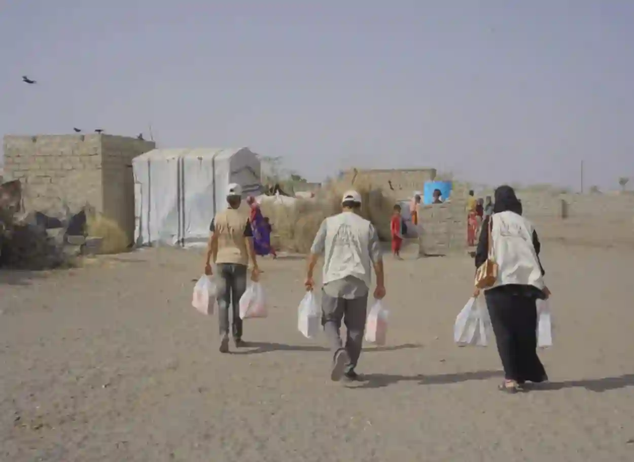 فيديو| إنسانية المقاومة الوطنية تواصل تنفيذ مشروع "تمرة إفطار" في مديرية التحيتا