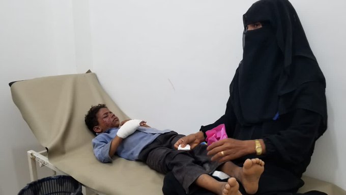 إصابة طفل برصاص قناص حوثي في تعز