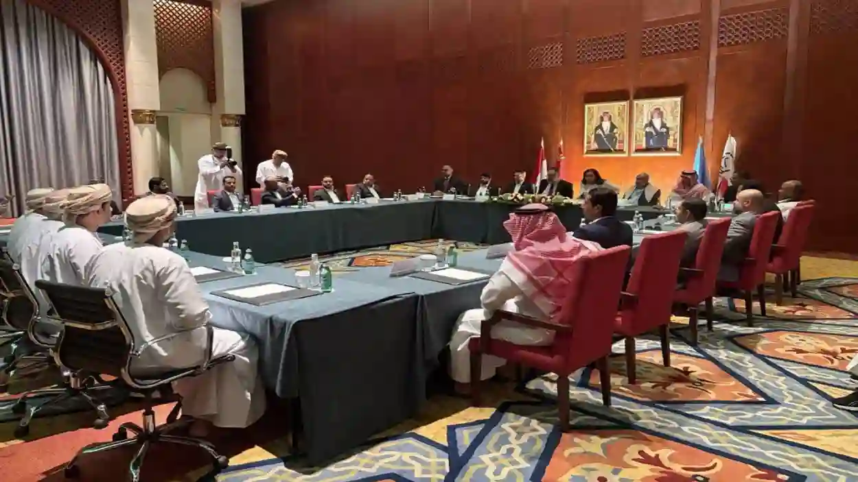 اتفاق في مسقط بين الحكومة والحوثيين لتبادل نحو ثلاثة آلاف أسير