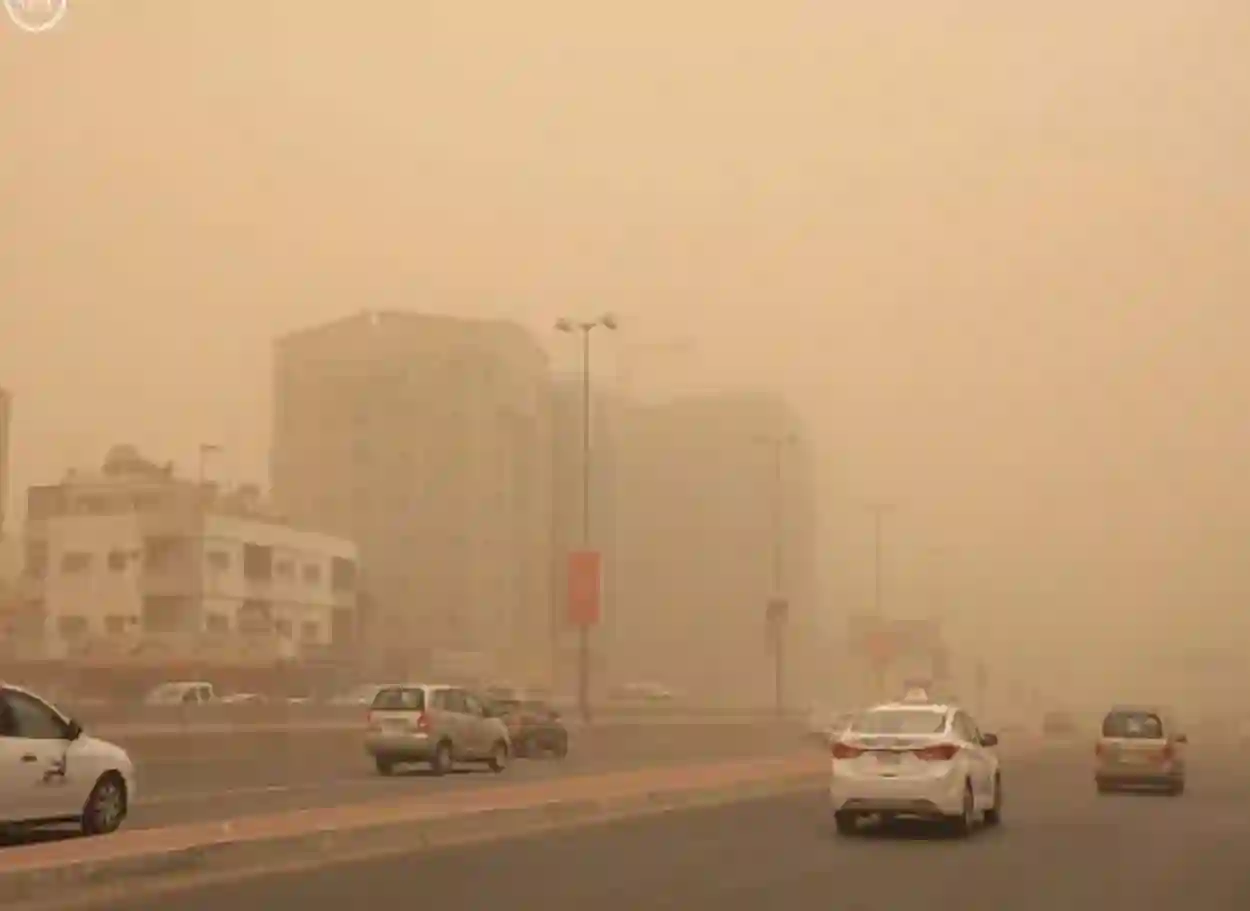 الأرصاد اليمني يحذّر من أجواء باردة ومغبرة ورياح نشطة خلال الـ24 ساعة المقبلة
