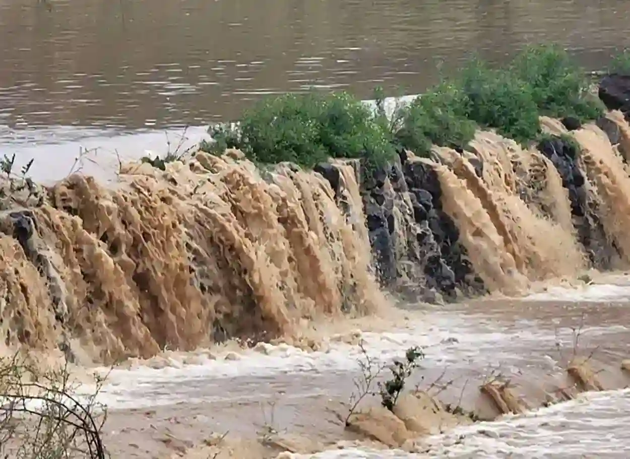 الأرصاد اليمني يحذر من أمطار رعدية غزيرة وسيول متوقعة في 15 محافظة